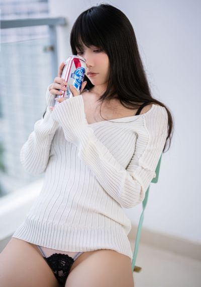 扒开她粉嫩的小缝尿进去动漫_超清神马在线观看