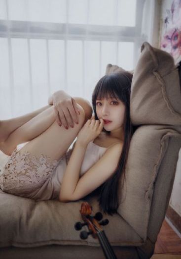 斯托亚白雪公主满天星版免费观看_720HD高清在线观看