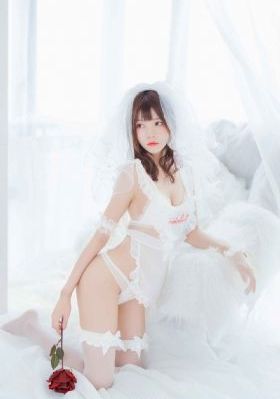 粉红女郎www免费观看_720天堂在线